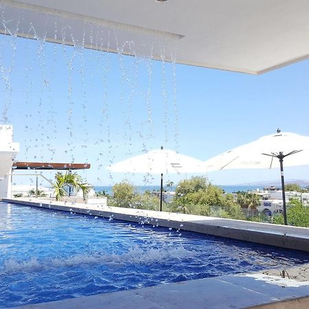 Hotel Catedral La Paz Exterior photo Rooftop pool at the Hotel
