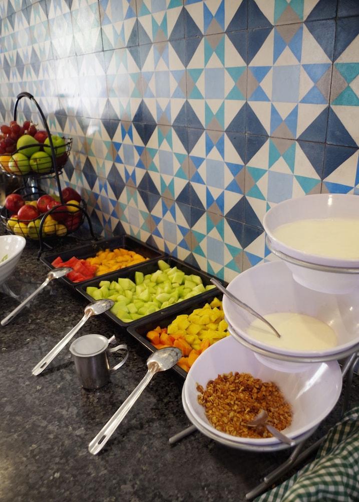 Hotel Catedral La Paz Exterior photo Fruit salad