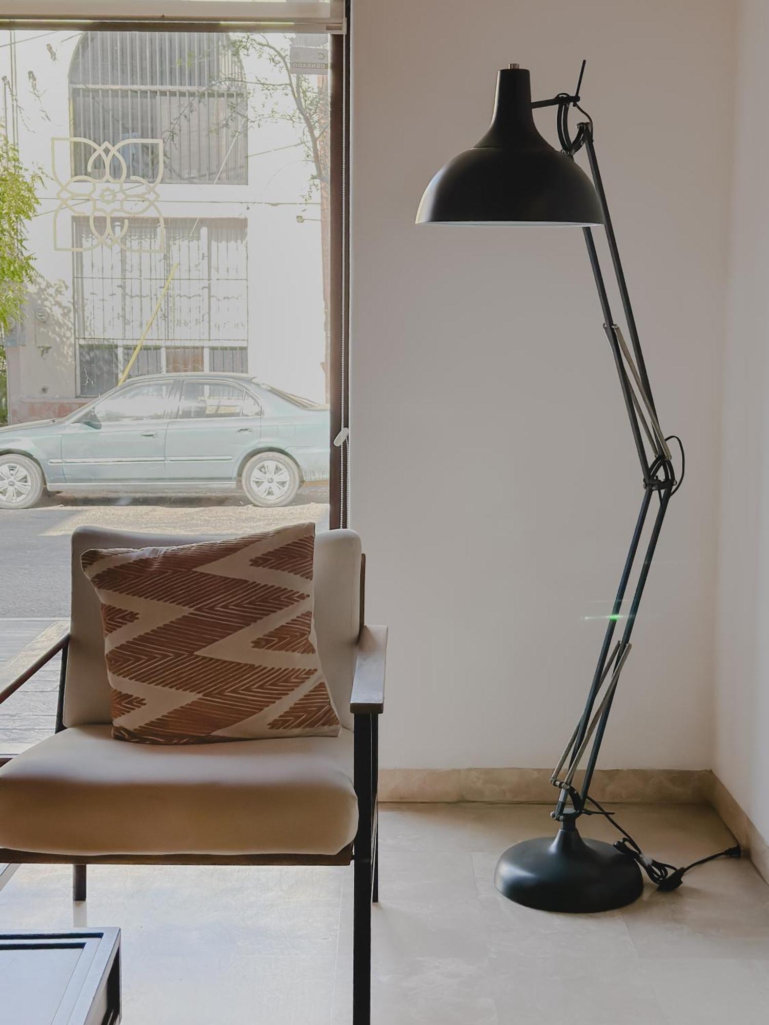 Hotel Catedral La Paz Exterior photo A floor lamp